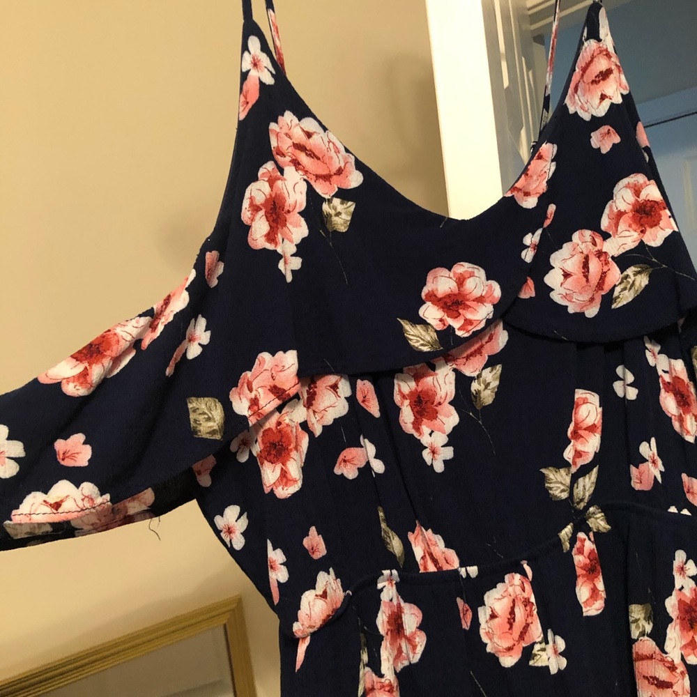 Romper - Picture 2 of 3